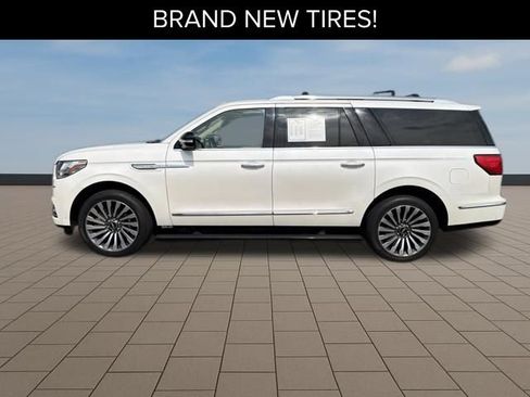 Used 2019 Lincoln Navigator L Reserve image 4