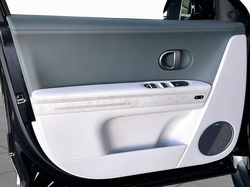 Certified 2025 Hyundai Ioniq 5 Limited RWD image 21