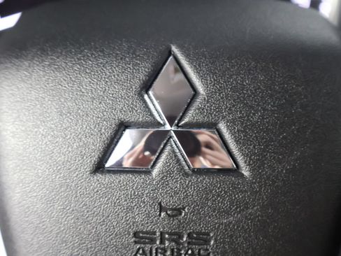 Used 2025 Mitsubishi Outlander ES AWD/4WD image 33