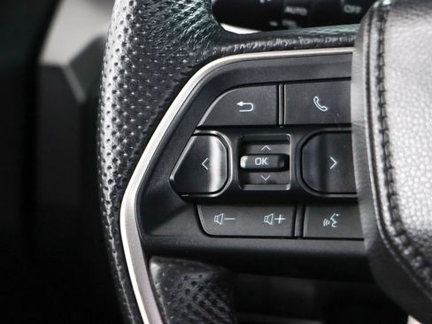 Used 2025 Toyota Tacoma TRD Off-Road AWD/4WD image 14