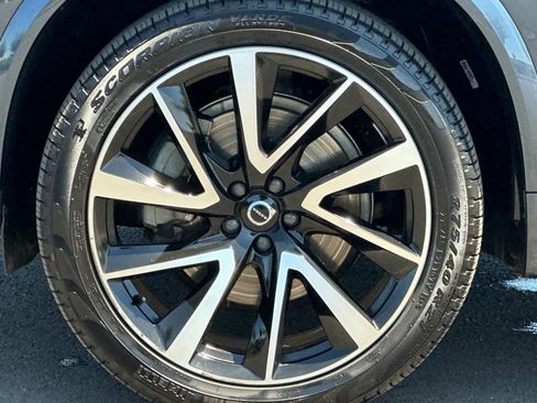 Used 2023 Volvo XC90 B6 Plus w/ Protection Package Premier AWD/4WD image 33