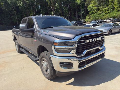 Used 2025 RAM 2500 Tradesman AWD/4WD image 2