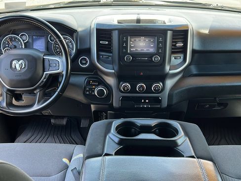 Used 2022 RAM 1500 Big Horn AWD/4WD image 14