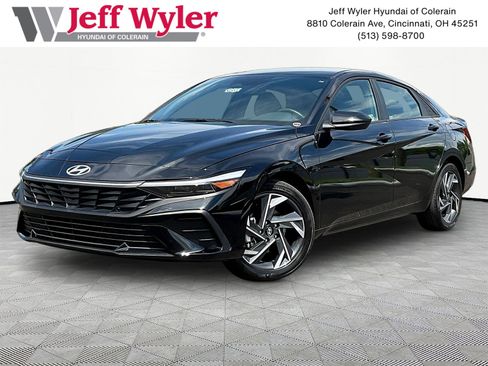 Used 2025 Hyundai Elantra Sport FWD image 1