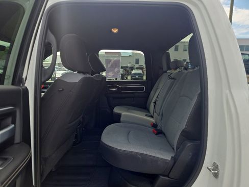 Used 2024 RAM 2500 Big Horn AWD/4WD image 9