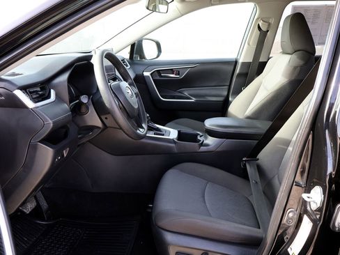 Used 2024 Toyota RAV4 XLE image 22