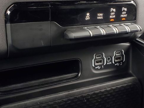 Used 2022 RAM 1500 Big Horn image 25