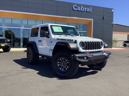 New 2025 Jeep Wrangler Rubicon w/ Xtreme 35 Tire Package image 2