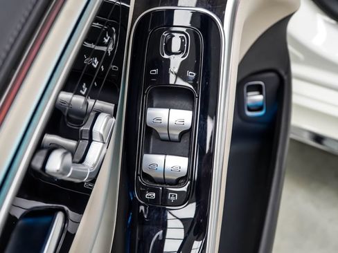 Used 2023 Mercedes-Benz S 500 4MATIC image 42