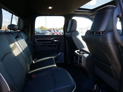 New 2026 RAM 2500 Laramie AWD/4WD image 27