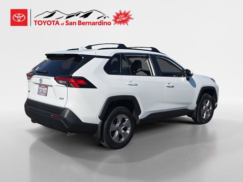 Certified 2022 Toyota RAV4 XLE image 5