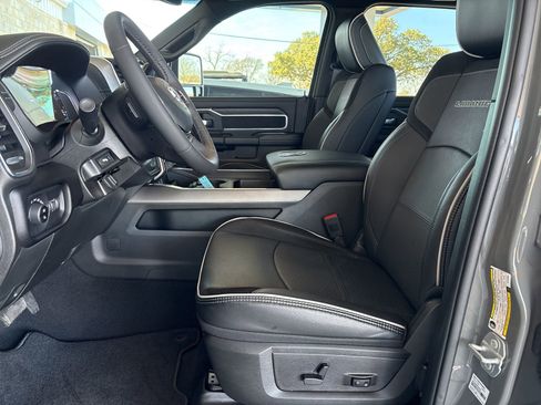 Used 2026 RAM 2500 Laramie w/ Night Edition image 12