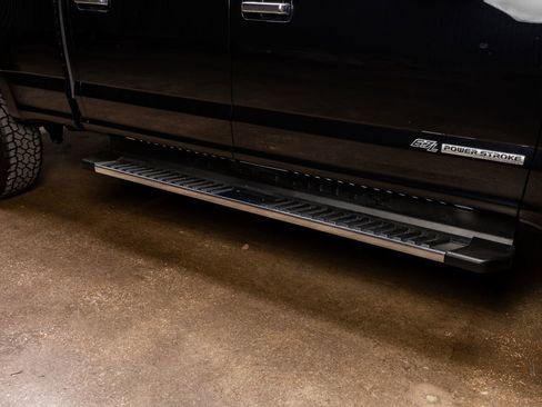 Used 2020 Ford F250 XLT w/ XLT Premium Package image 12