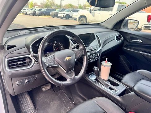 Used 2020 Chevrolet Equinox Premier image 9