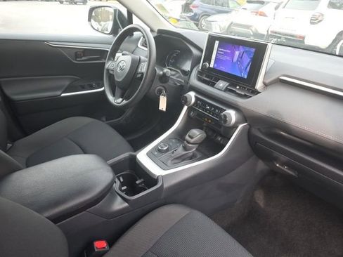 Used 2025 Toyota RAV4 LE image 12