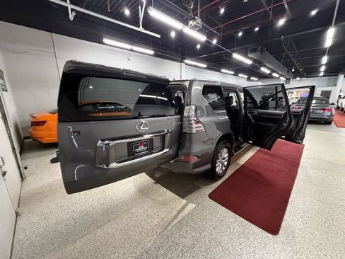 Used 2014 Lexus GX 460 w/ Premium Package AWD/4WD image 67