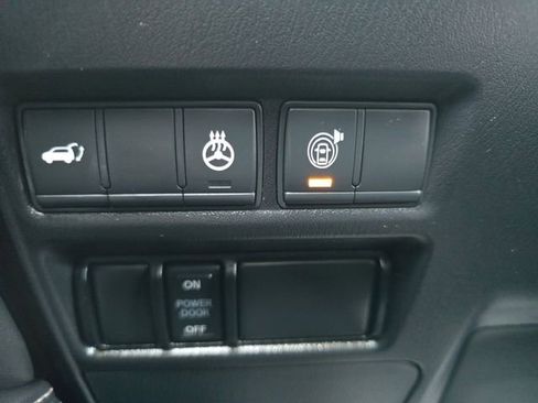 Used 2021 Nissan Armada Platinum w/ Captain's Chairs Package image 10