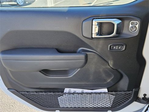 New 2026 Jeep Gladiator Mojave image 15