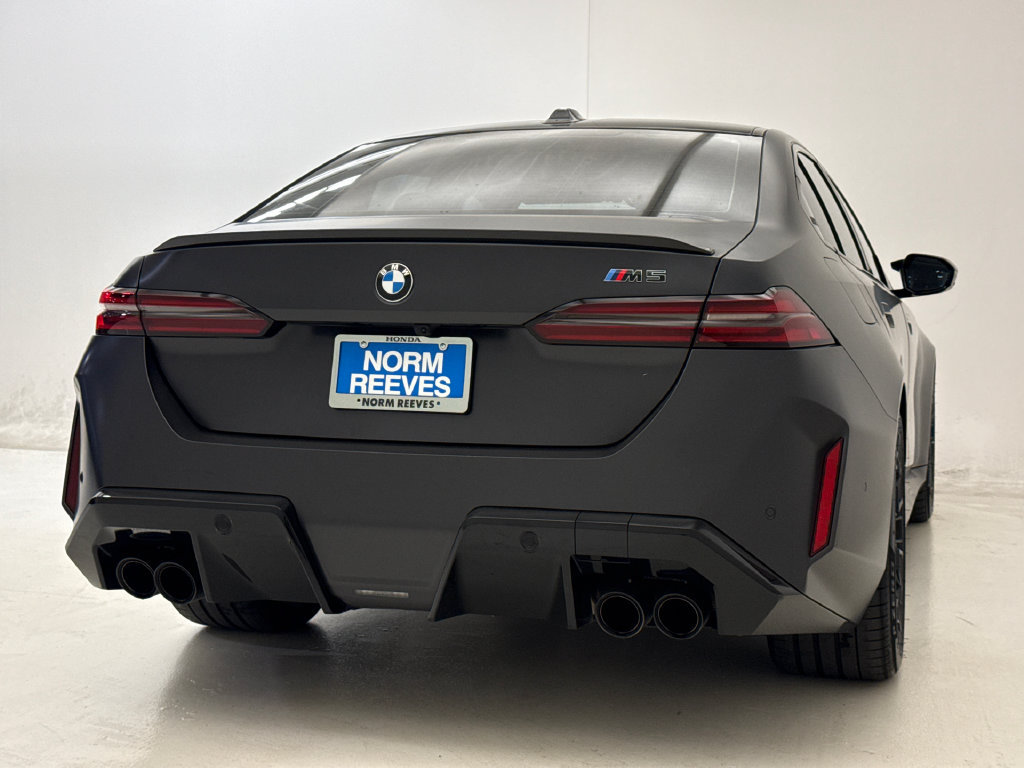 Used 2025 BMW M5 w/ Carbon Package AWD/4WD image 9