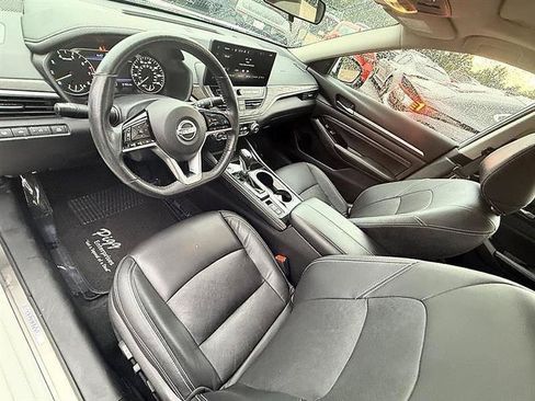 Used 2023 Nissan Altima 2.5 SL AWD/4WD image 18