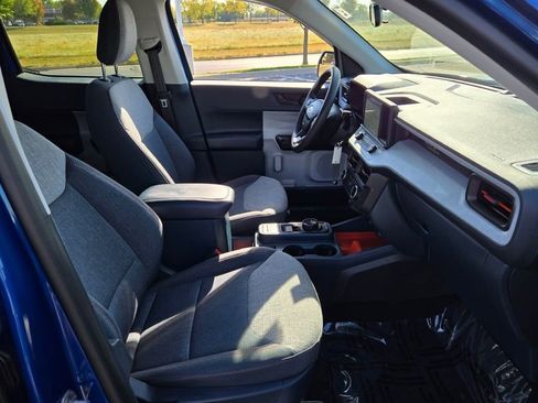 Used 2023 Ford Maverick XLT image 6