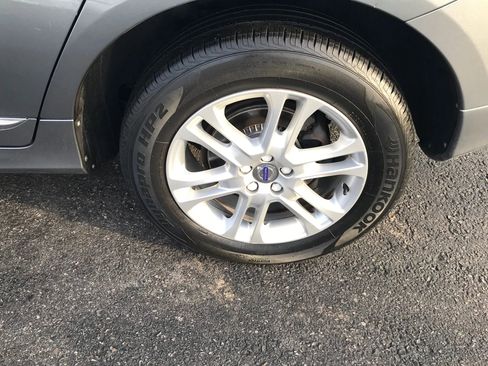 Used 2016 Volvo XC60 T5 Premier w/ Proximity Package image 45