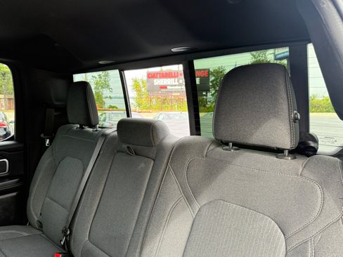 Used 2019 RAM 1500 Big Horn image 31