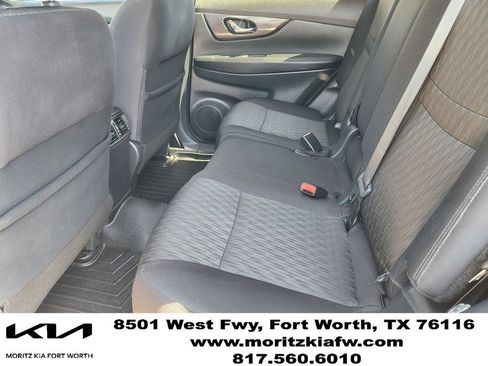 Used 2019 Nissan Rogue S w/ Special Edition Package FWD image 29