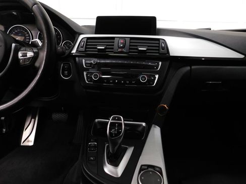 Used 2015 BMW 328i xDrive Wagon AWD/4WD image 40
