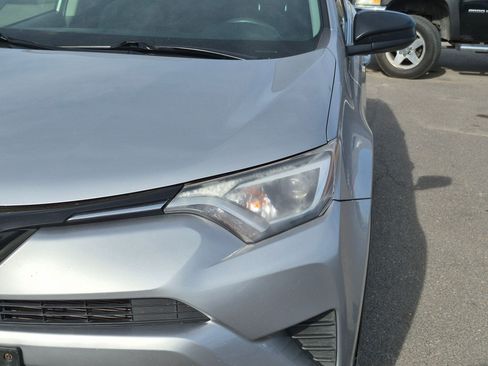 Used 2018 Toyota RAV4 LE w/ All Weather Liner Package AWD/4WD image 10