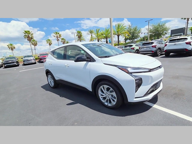 New 2027 Chevrolet Bolt LT w/ Comfort Package FWD image 24