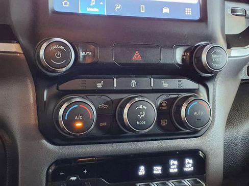 Used 2022 RAM 1500 Big Horn AWD/4WD image 23
