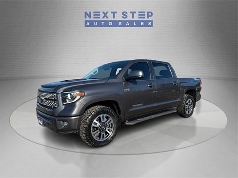 Used 2018 Toyota Tundra SR5 image 3