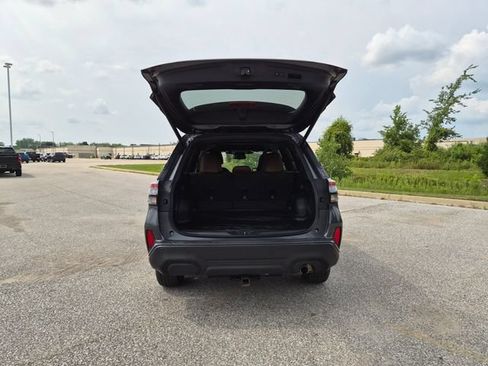 Used 2025 Subaru Forester Touring AWD/4WD image 11