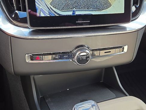 New 2026 Volvo XC90 B6 Ultra image 29