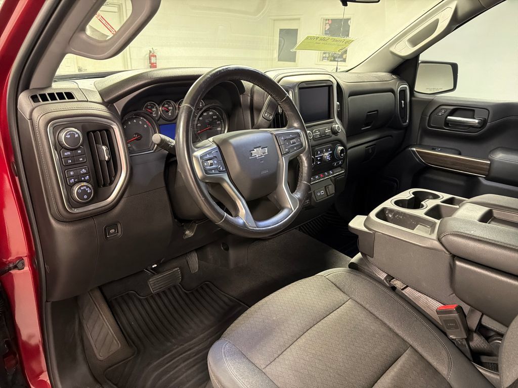Used 2019 Chevrolet Silverado 1500 RST w/ All-Star Edition AWD/4WD image 28
