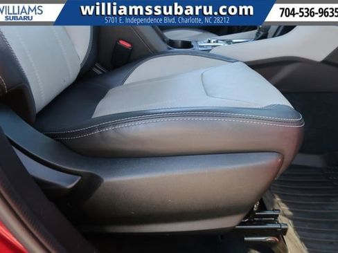 Used 2019 Subaru Forester Limited image 39
