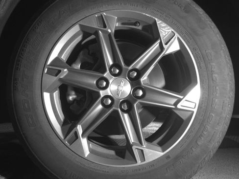 Used 2025 Chevrolet Blazer LT FWD image 12
