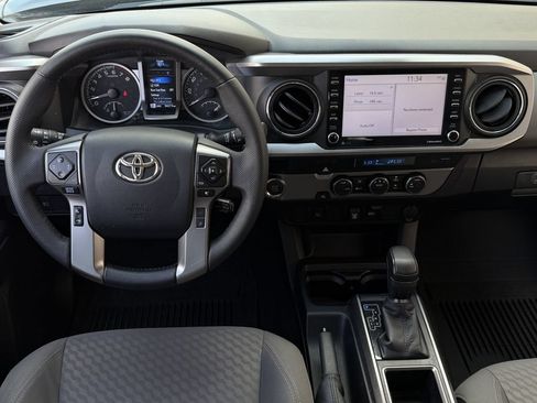 Used 2023 Toyota Tacoma SR5 RWD image 13