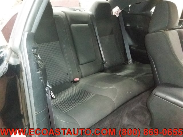 Used 2017 Dodge Challenger SXT w/ Blacktop Package RWD image 13