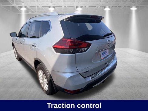 Used 2017 Nissan Rogue SV AWD/4WD image 8