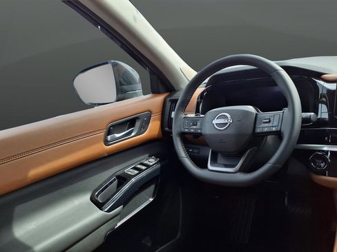 New 2026 Nissan Pathfinder Platinum AWD/4WD image 27