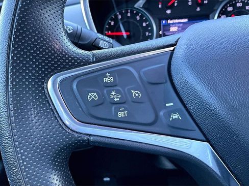 Used 2020 Chevrolet Equinox LT image 10