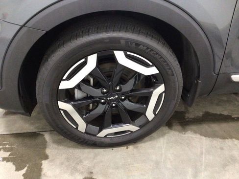 Used 2024 Kia Telluride EX AWD/4WD image 7