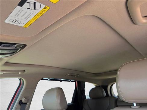 Used 2023 Hyundai Santa Fe SEL w/ Premium Package AWD/4WD image 12