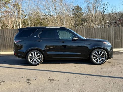 Certified 2025 Land Rover Discovery Dynamic SE image 7