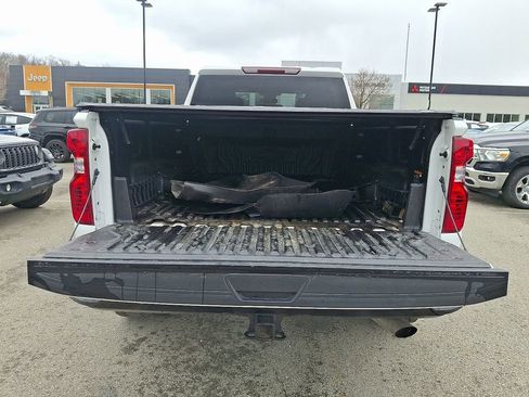 Used 2025 Chevrolet Silverado 2500 Custom w/ Custom Convenience Package image 27