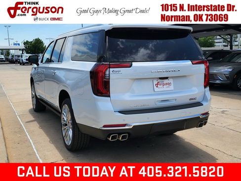 New 2026 GMC Yukon XL Denali w/ Denali Reserve Package AWD/4WD image 5