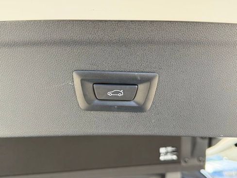 Used 2026 BMW iX xDrive45 image 16