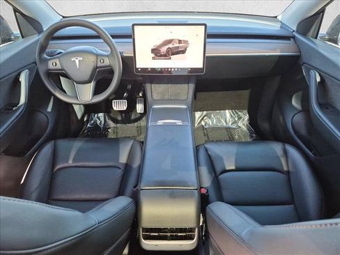 Used 2022 Tesla Model Y Performance AWD/4WD image 18